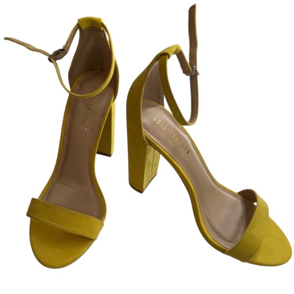 Fashion Nova Yellow Heels - Picture 1 of 3